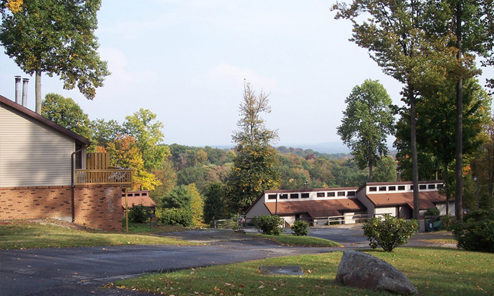 Treasure Lake Timeshares - Wolf Run Manor